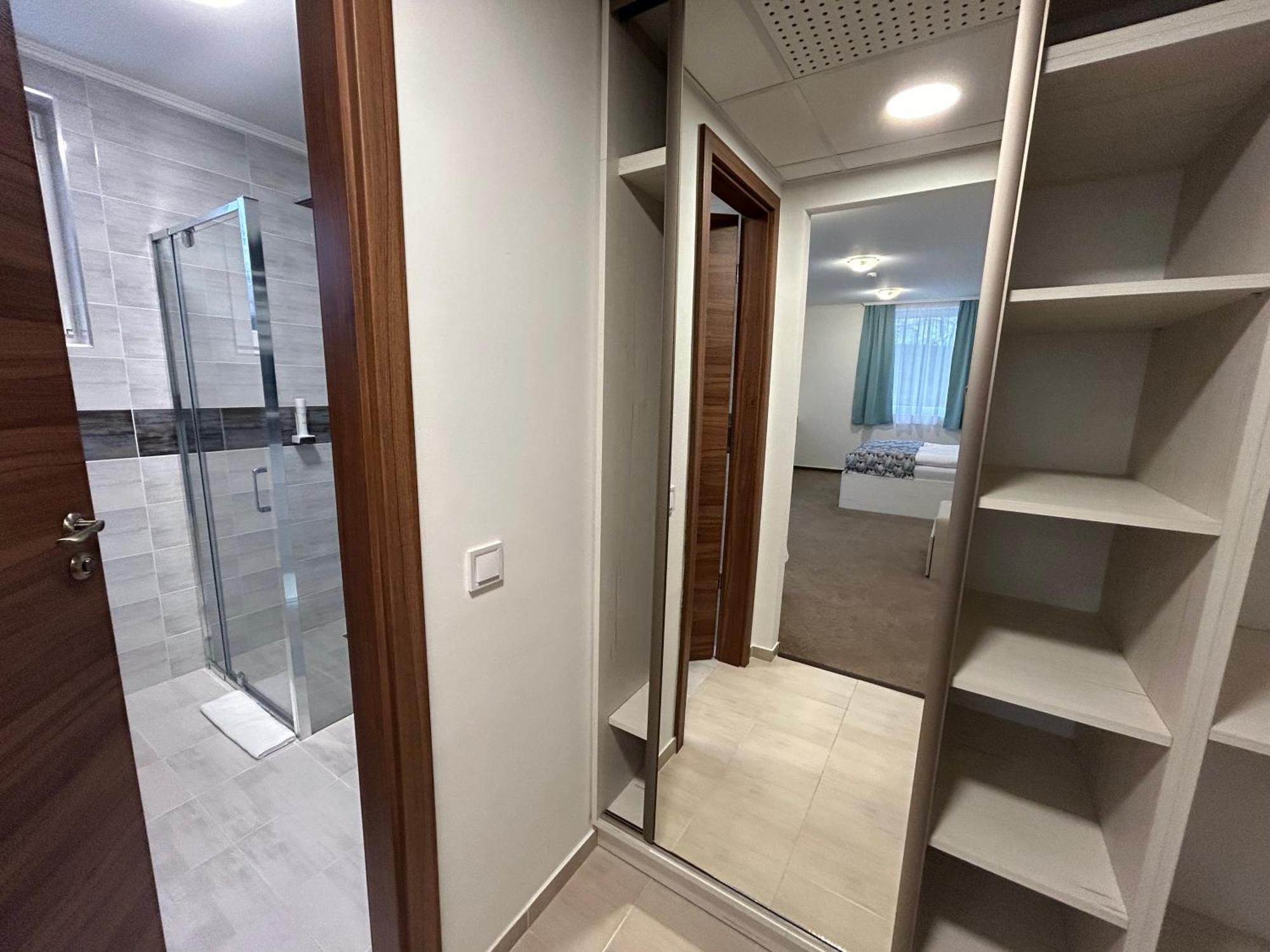 Danelis Hotel Edelény Екстериор снимка